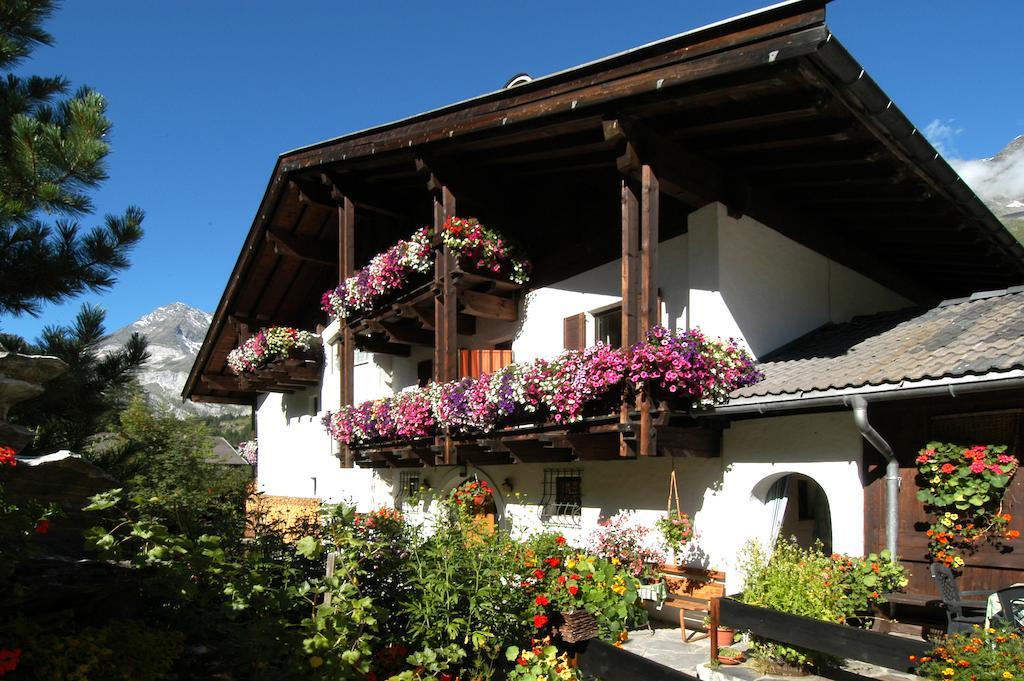 Hotel Alpenblick Pfelders Bagian luar foto